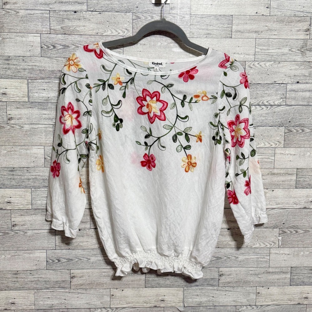 Kindred P-Medium White Floral Embroidered Smocked Hem Blouse 3/4‎ Sleeve Boho - Picture 2 of 9
